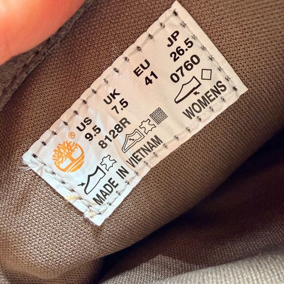 Timberland Savin Hill Mid Beige Suede Perforated Block Heel Boots Women’s 9.5 - Picture 11 of 12